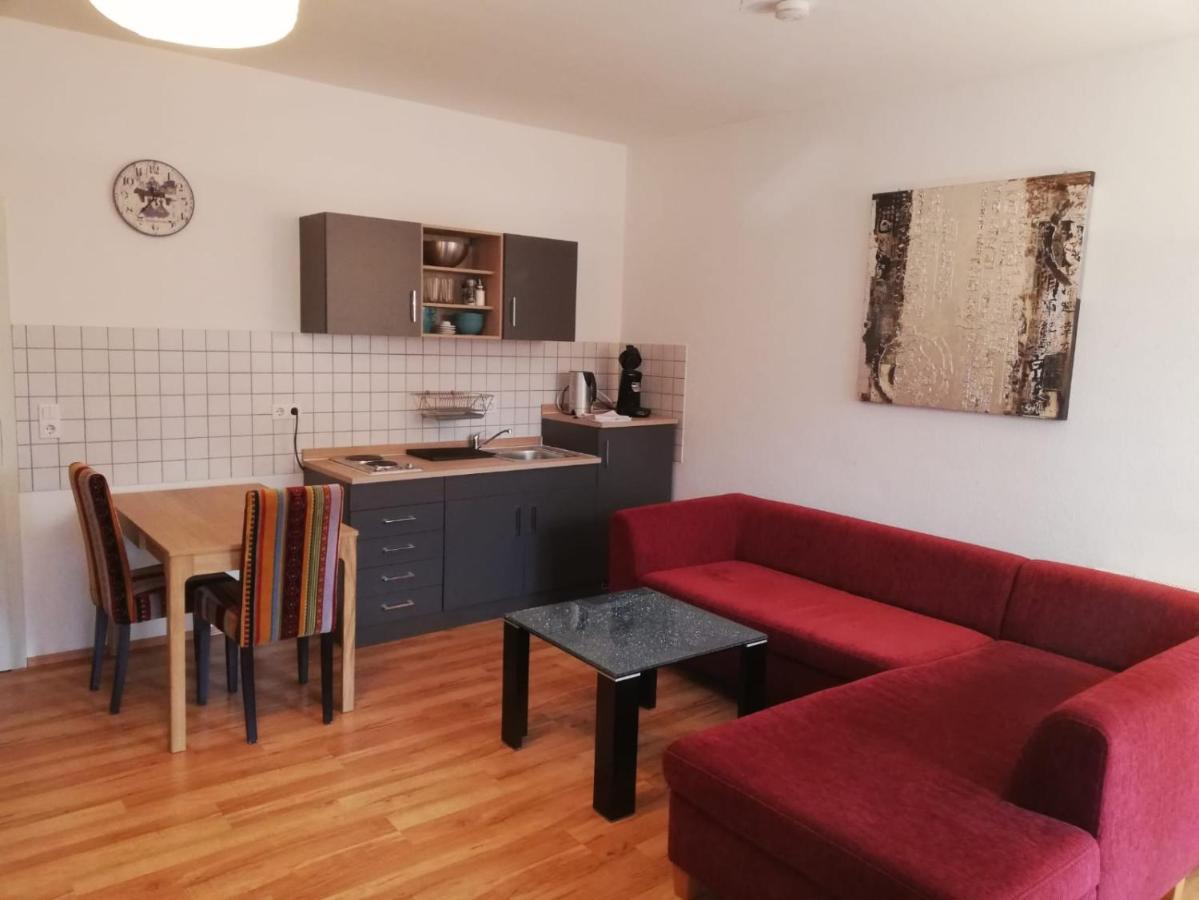 Apartment - Mit Balkon In Halle-saale, Trotha Halle (Saale)